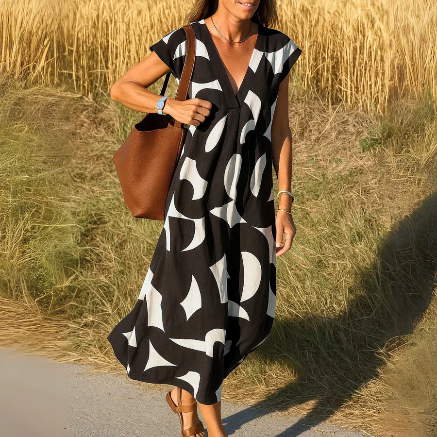 TATIANA | CUTWORK DETAIL MAXI DRESS